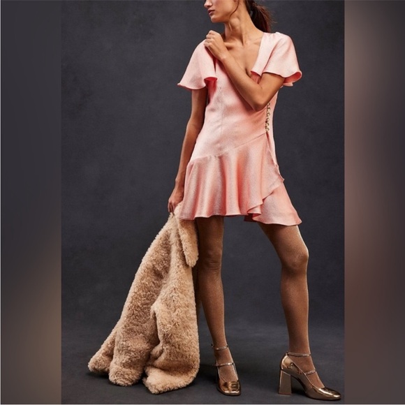 Free People Scarlett Ruffle Mini Dress in Peach NWOT SZ M - Picture 3 of 8